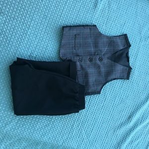 3/$20 Dockers Suit